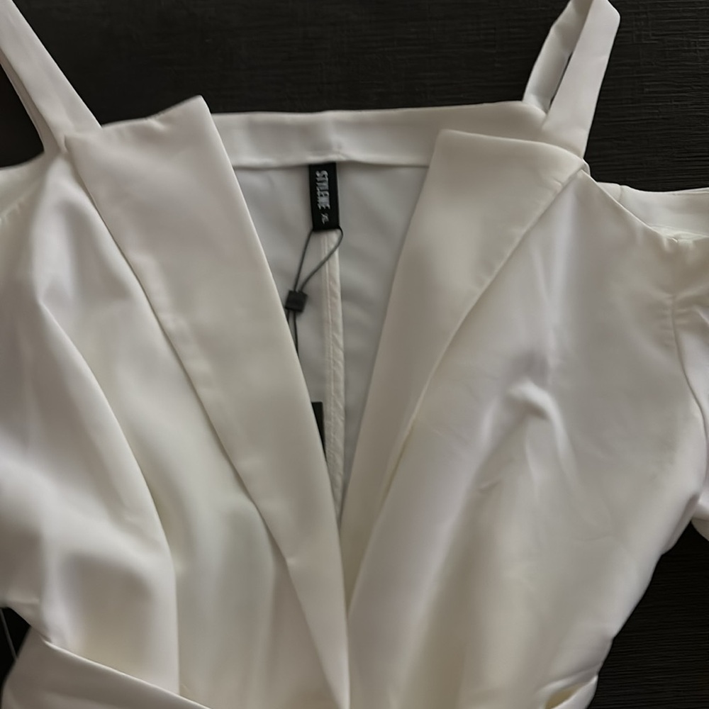 Women’s dress blouse with belt size XL - Picture 3 of 5